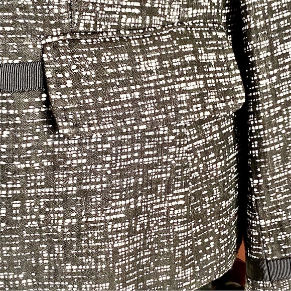 ANN KLEIN Women's Black and White Jacket with Bows at the Front - Picture 7 of 16